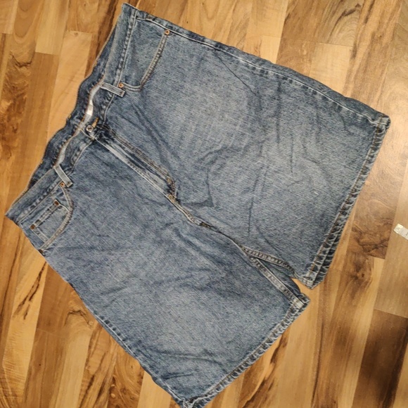 Levi's Other - Levi's 550 relaxed Fit Shorts Sz 44